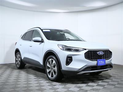 Used 2025 Ford Escape - photo 1