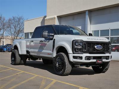 Used 2025 Ford F-450 - photo 1