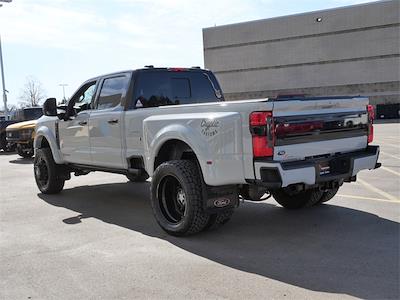 Used 2025 Ford F-450 - photo 1