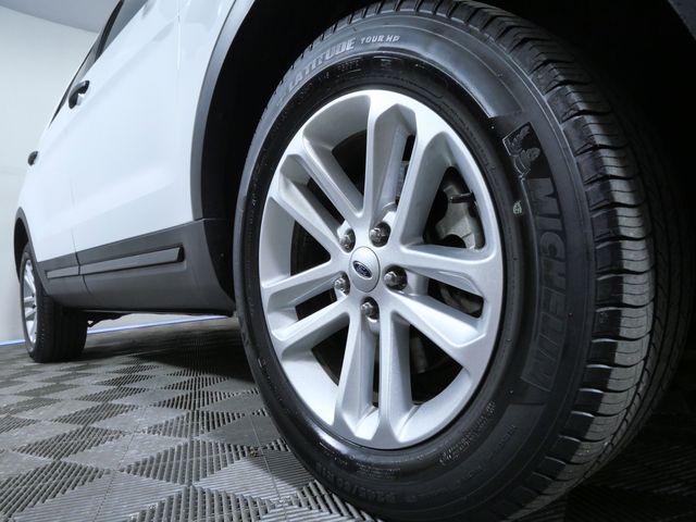 Used 2017 Ford Explorer - photo 2