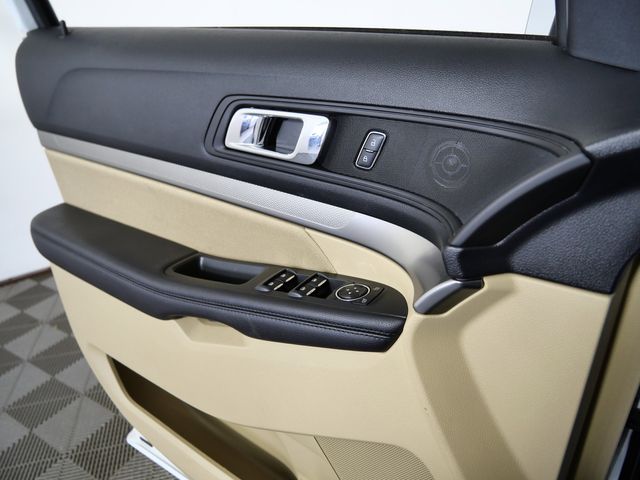 Used 2017 Ford Explorer - photo 29