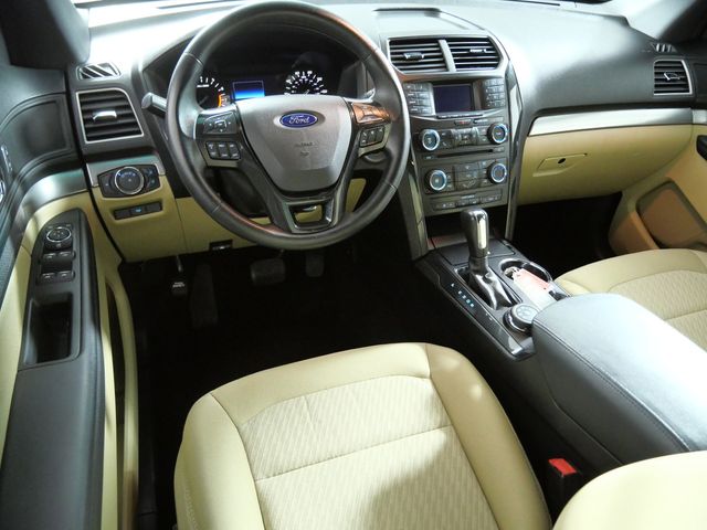 Used 2017 Ford Explorer - photo 6