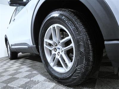 Used 2025 Ford Explorer Active for sale #95796A - photo 2