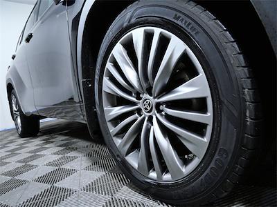 Used 2020 Toyota Highlander Platinum for sale #R95114A - photo 2