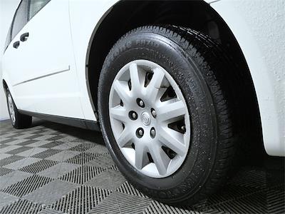 Used 2008 Chrysler Town and Country - photo 1