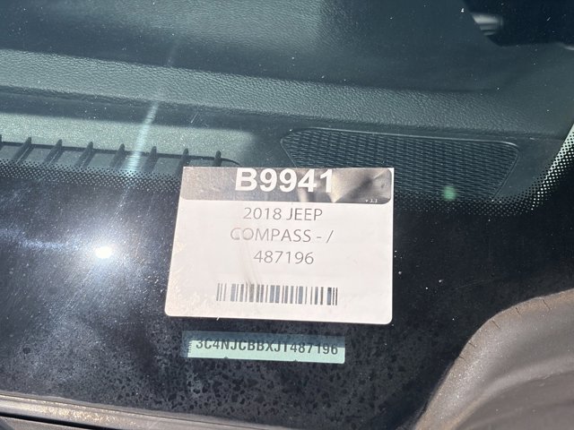 Used 2018 Jeep Compass - photo 21