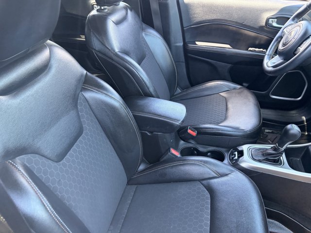 Used 2018 Jeep Compass - photo 6