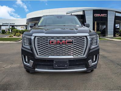 Used 2023 GMC Yukon XL - photo 1