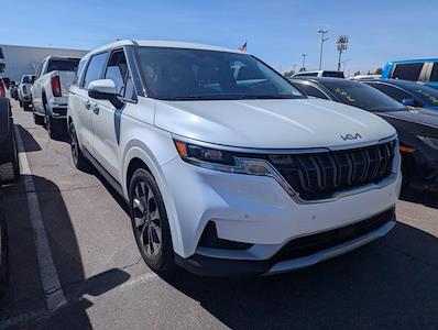 Used 2024 Kia Carnival - photo 1