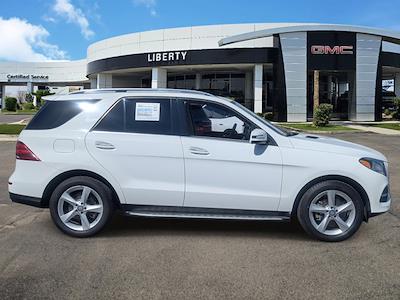 Used 2016 Mercedes-Benz GLE 300d - photo 1