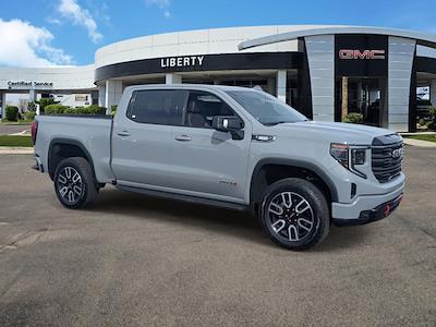 Used 2025 GMC Sierra 1500 - photo 1