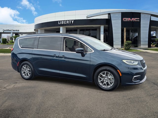 Used 2021 Chrysler Pacifica - photo 25