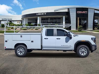 Used 2026 GMC Sierra 3500 - photo 1