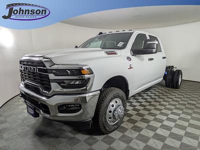 2025 Ram 3500 Crew Cab DRW 4x4 Cab Chassis for sale #C532320 - photo 1