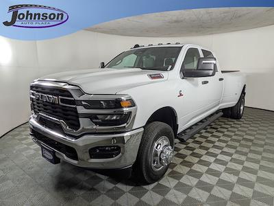 2026 Ram 3500 Crew Cab DRW 4WD Pickup for sale #C666972 - photo 1