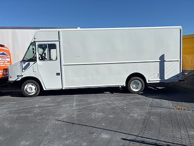 2022 Ford F-59 DRW 4x2, Utilimaster P1100 Step Van / Walk-in for sale #306226 - photo 2