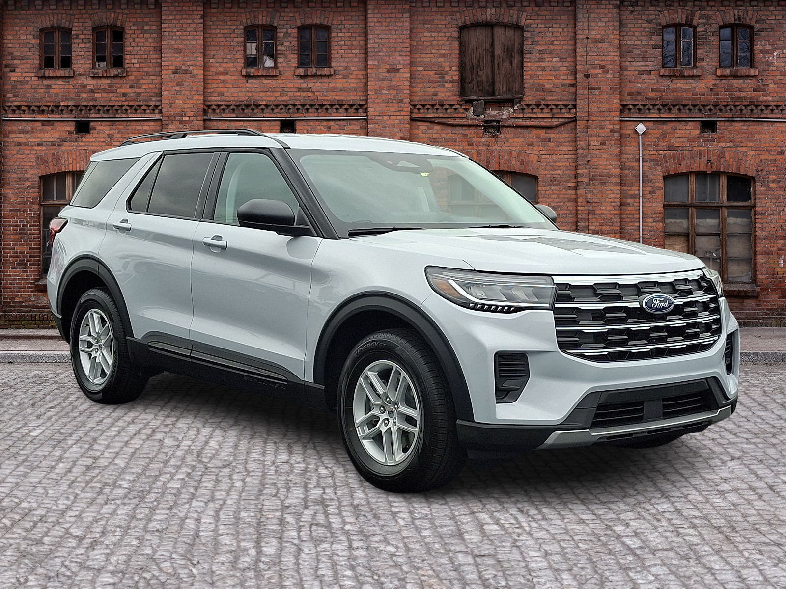 New 2026 Ford Explorer - photo 2
