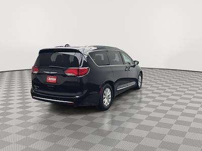 2019 Chrysler Pacifica FWD Minivan for sale #26F342A - photo 2