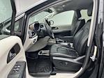 2019 Chrysler Pacifica FWD Minivan for sale #26F342A - photo 4