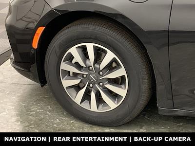 Used 2022 Chrysler Pacifica Hybrid Touring L FWD Minivan for sale #T3354 - photo 1
