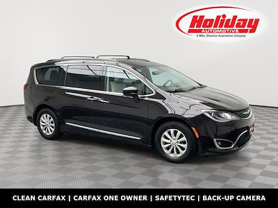2017 Chrysler Pacifica FWD Minivan for sale #T7253A - photo 1