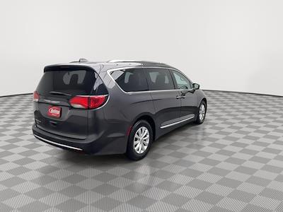 2018 Chrysler Pacifica FWD Minivan for sale #T7460 - photo 2
