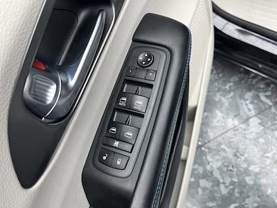 2021 Chrysler Pacifica FWD Minivan for sale #T8205 - photo 1