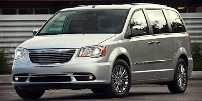 Used 2012 Chrysler Town and Country - photo 1