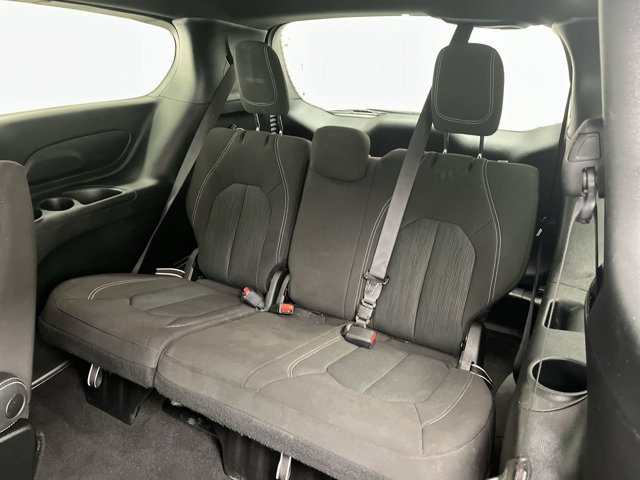 Used 2023 Chrysler Pacifica - photo 10