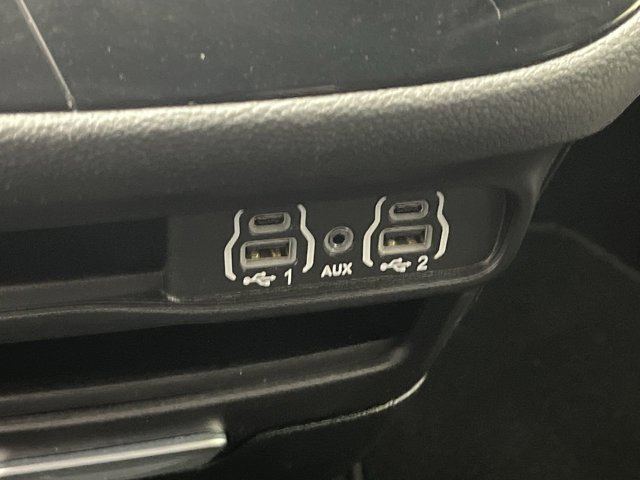 Used 2023 Chrysler Pacifica - photo 22