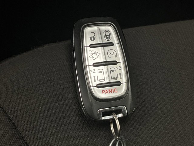 Used 2023 Chrysler Pacifica - photo 24