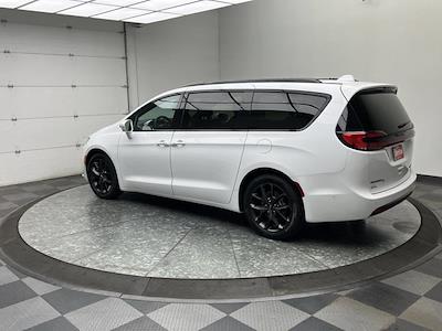 2022 Chrysler Pacifica FWD Minivan for sale #T8356A - photo 2