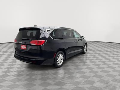 Used 2023 Chrysler Voyager LX Minivan for sale #T8435 - photo 2