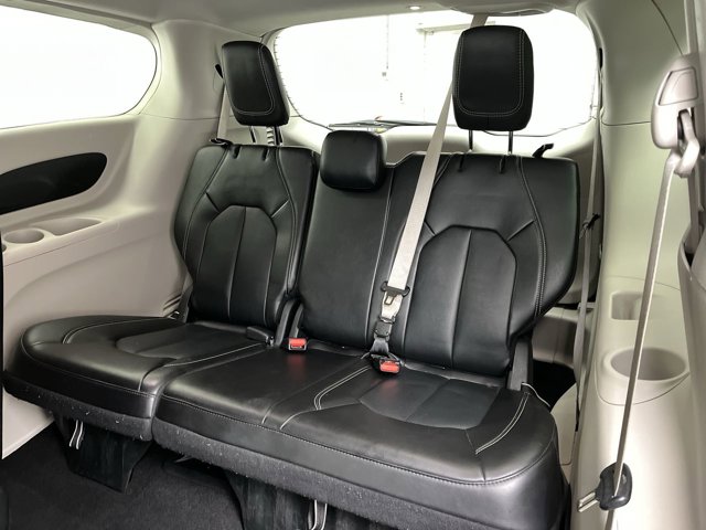 Used 2024 Chrysler Pacifica - photo 15