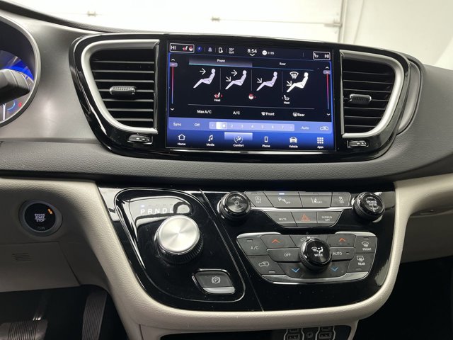 Used 2024 Chrysler Pacifica - photo 19