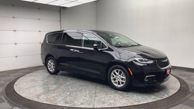 Used 2024 Chrysler Pacifica - photo 36