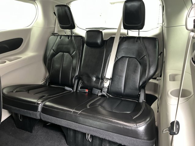 Used 2024 Chrysler Pacifica - photo 9