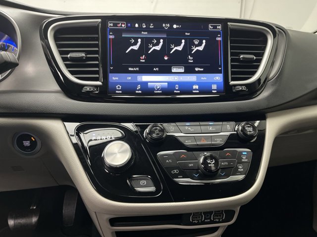 Used 2024 Chrysler Pacifica - photo 13