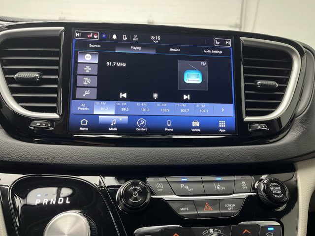 Used 2024 Chrysler Pacifica - photo 14