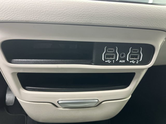 Used 2024 Chrysler Pacifica - photo 21