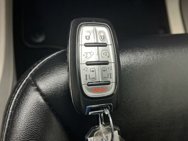 Used 2024 Chrysler Pacifica - photo 23