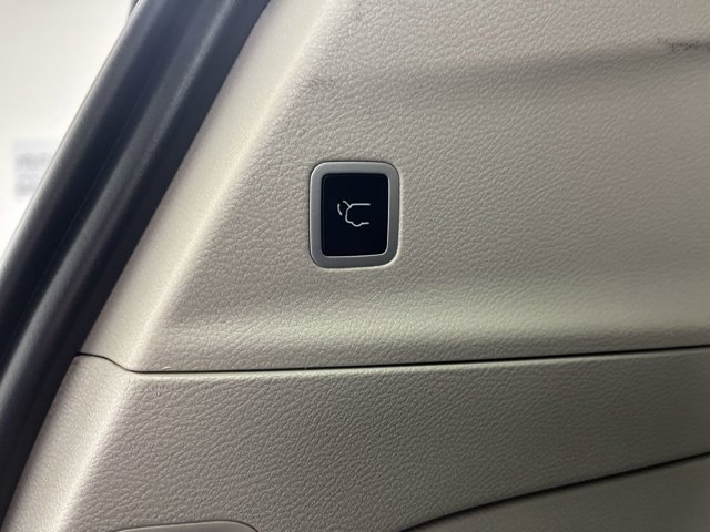 Used 2024 Chrysler Pacifica - photo 27