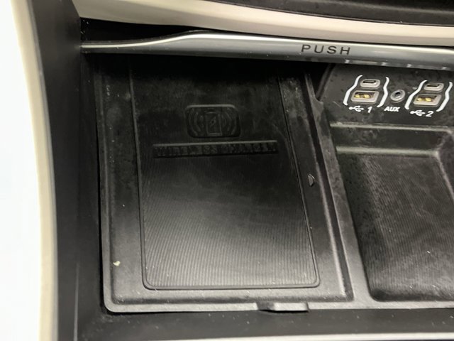 Used 2024 Chrysler Pacifica - photo 26