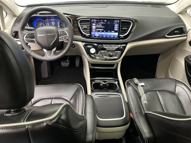 Used 2024 Chrysler Pacifica - photo 47