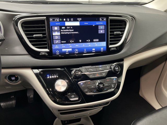 Used 2024 Chrysler Pacifica - photo 19