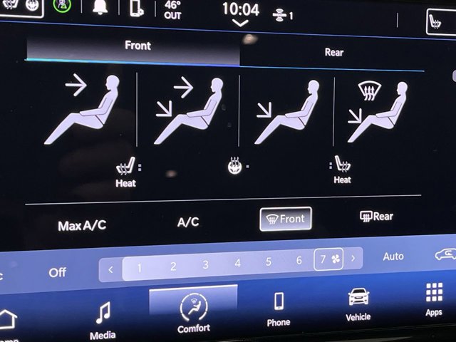 Used 2024 Chrysler Pacifica - photo 25