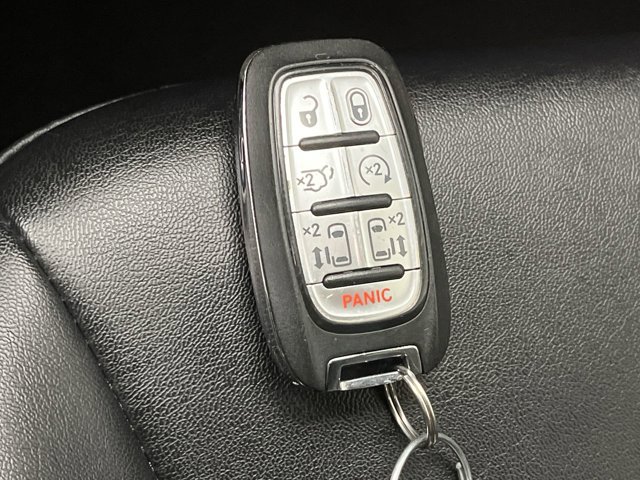 Used 2024 Chrysler Pacifica - photo 29