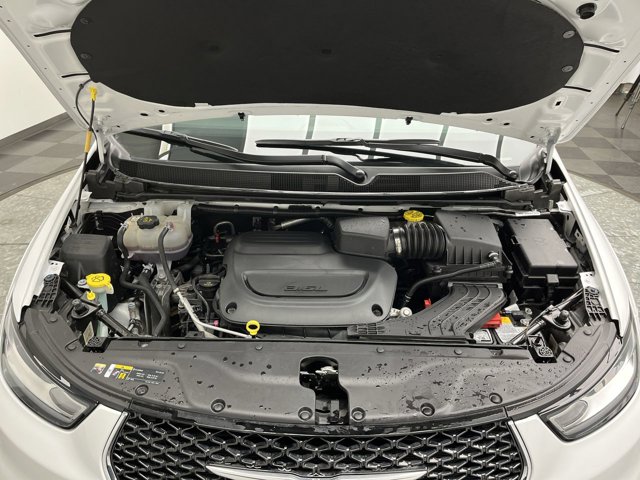 Used 2024 Chrysler Pacifica - photo 30