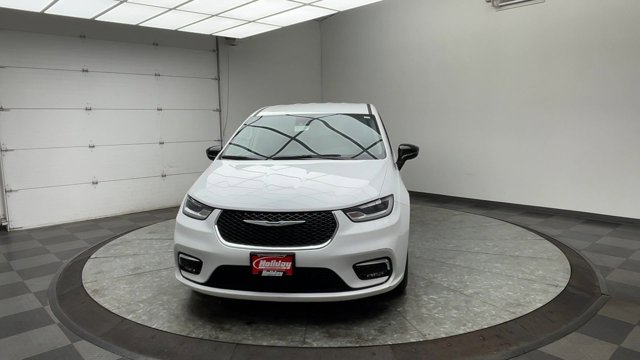 Used 2024 Chrysler Pacifica - photo 36