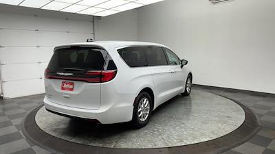 Used 2024 Chrysler Pacifica - photo 1